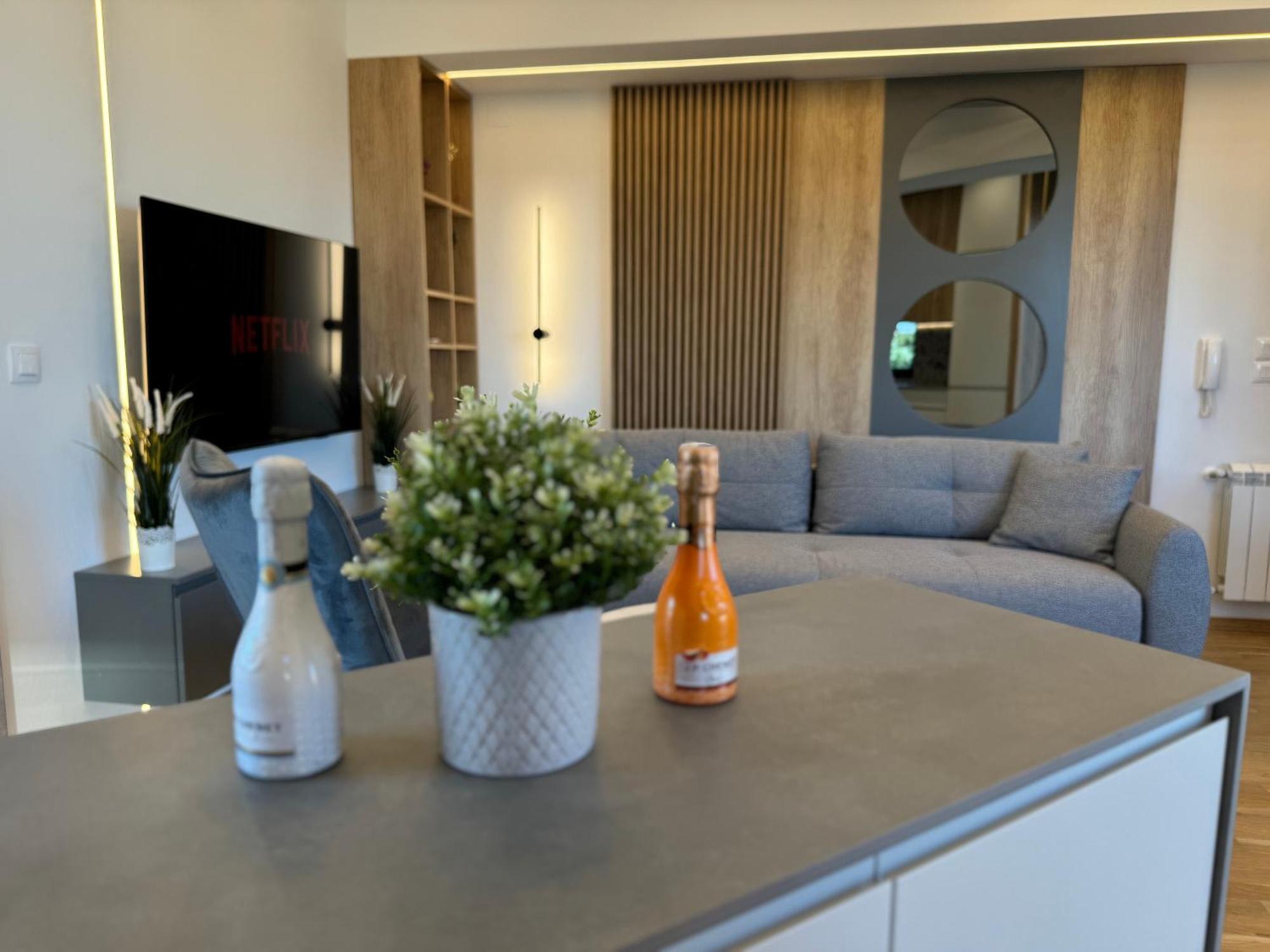 Maria Luxury Apartment Skopje Eksteriør billede